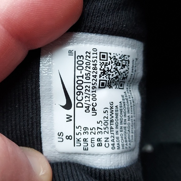 Nike black white tennis shoes 8w - Picture 7 of 9